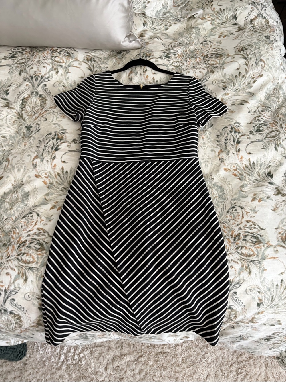 Tahari Arthur Levine Short Sleeve Dress